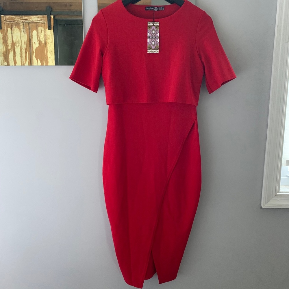 Red Asymmetrical Dress. NWT. SIZE 6.